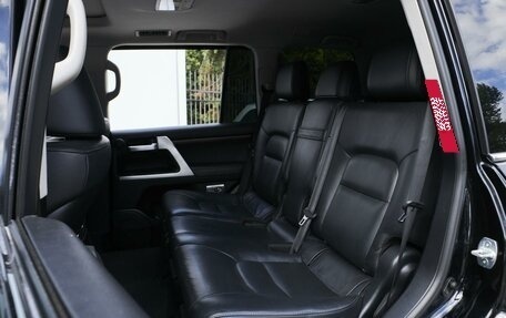 Toyota Land Cruiser 200, 2015 год, 5 779 000 рублей, 14 фотография