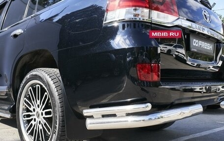 Toyota Land Cruiser 200, 2015 год, 5 779 000 рублей, 10 фотография
