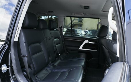 Toyota Land Cruiser 200, 2015 год, 5 779 000 рублей, 12 фотография