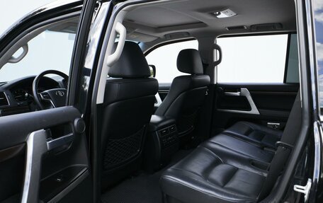 Toyota Land Cruiser 200, 2015 год, 5 779 000 рублей, 16 фотография