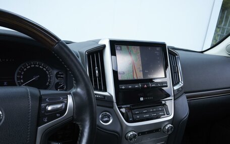 Toyota Land Cruiser 200, 2015 год, 5 779 000 рублей, 20 фотография
