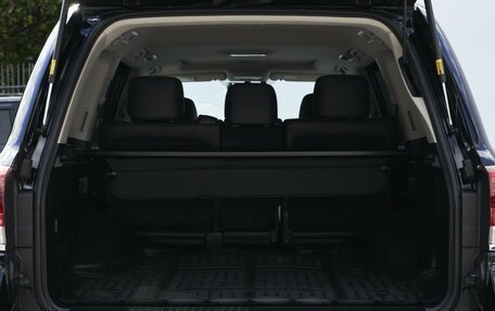 Toyota Land Cruiser 200, 2015 год, 5 779 000 рублей, 32 фотография