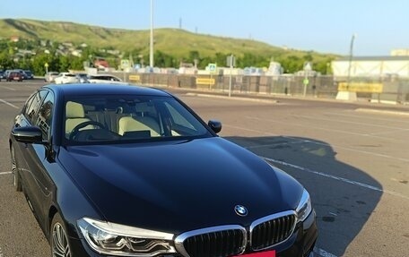 BMW 5 серия, 2018 год, 3 300 000 рублей, 21 фотография