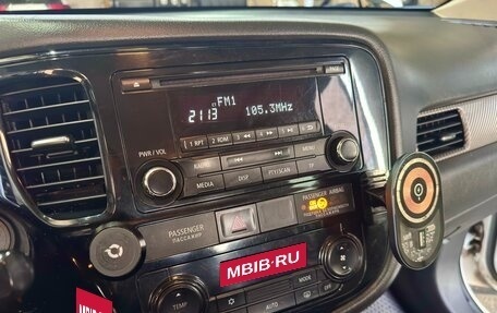 Mitsubishi Outlander III рестайлинг 3, 2018 год, 1 615 000 рублей, 11 фотография