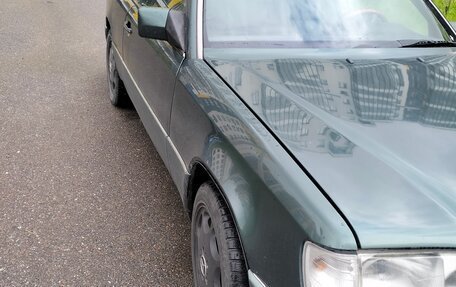 Mercedes-Benz E-Класс, 1994 год, 800 000 рублей, 6 фотография
