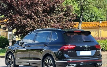 Volkswagen Tiguan II, 2022 год, 1 950 002 рублей, 4 фотография