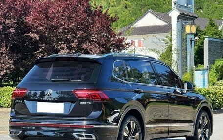 Volkswagen Tiguan II, 2022 год, 1 950 002 рублей, 6 фотография