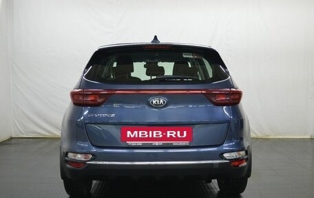 KIA Sportage IV рестайлинг, 2019 год, 1 935 000 рублей, 6 фотография