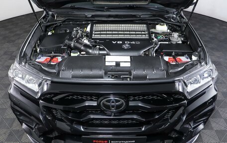 Toyota Land Cruiser 200, 2019 год, 7 400 000 рублей, 9 фотография