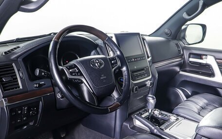Toyota Land Cruiser 200, 2019 год, 7 400 000 рублей, 14 фотография