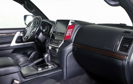 Toyota Land Cruiser 200, 2019 год, 7 400 000 рублей, 11 фотография