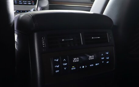 Toyota Land Cruiser 200, 2019 год, 7 400 000 рублей, 26 фотография