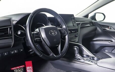 Toyota Camry, 2021 год, 2 790 000 рублей, 14 фотография