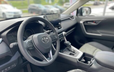 Toyota RAV4, 2025 год, 3 750 000 рублей, 10 фотография