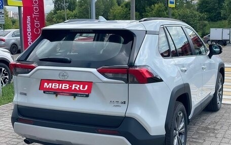 Toyota RAV4, 2025 год, 3 750 000 рублей, 5 фотография
