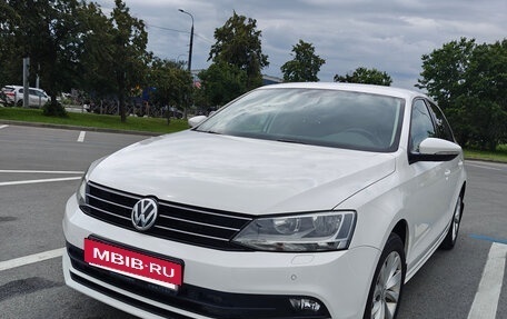Volkswagen Jetta VI, 2015 год, 1 370 000 рублей, 4 фотография