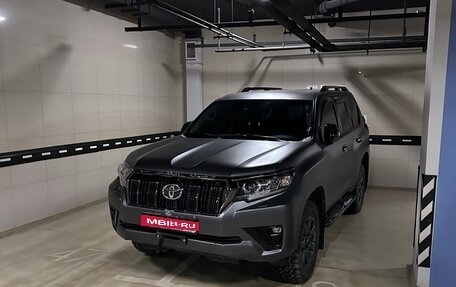Toyota Land Cruiser Prado 150 рестайлинг 2, 2020 год, 7 000 000 рублей, 1 фотография