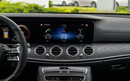 Mercedes-Benz E-Класс, 2021 год, 4 149 000 рублей, 19 фотография