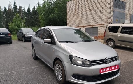 Volkswagen Polo VI (EU Market), 2013 год, 725 000 рублей, 2 фотография