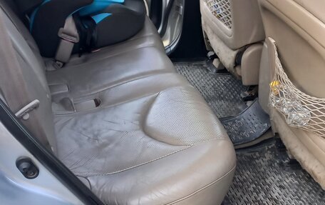 Toyota RAV4, 2005 год, 980 000 рублей, 9 фотография