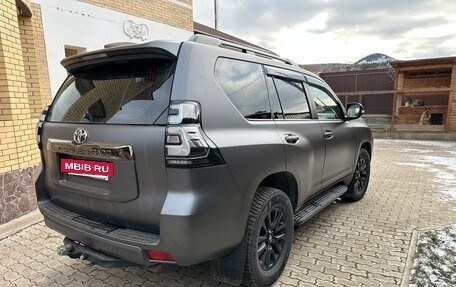 Toyota Land Cruiser Prado 150 рестайлинг 2, 2020 год, 7 000 000 рублей, 6 фотография