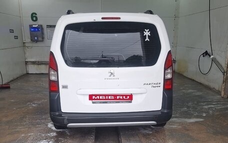 Peugeot Partner II рестайлинг 2, 2013 год, 690 000 рублей, 6 фотография