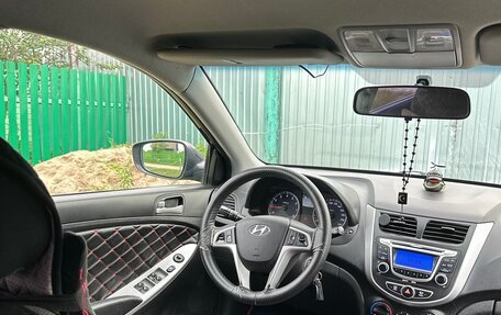 Hyundai Solaris II рестайлинг, 2012 год, 770 000 рублей, 15 фотография