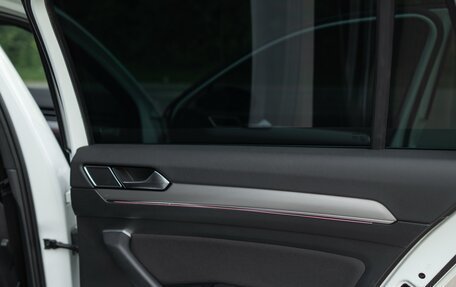Volkswagen Passat B8 рестайлинг, 2018 год, 2 600 000 рублей, 17 фотография