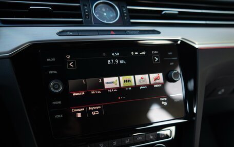 Volkswagen Passat B8 рестайлинг, 2018 год, 2 600 000 рублей, 26 фотография