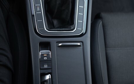 Volkswagen Passat B8 рестайлинг, 2018 год, 2 600 000 рублей, 31 фотография