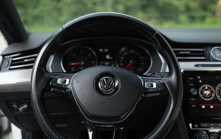 Volkswagen Passat B8 рестайлинг, 2018 год, 2 600 000 рублей, 33 фотография