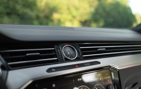 Volkswagen Passat B8 рестайлинг, 2018 год, 2 600 000 рублей, 36 фотография