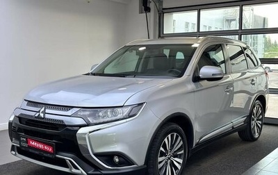 Mitsubishi Outlander III рестайлинг 3, 2018 год, 2 049 000 рублей, 1 фотография
