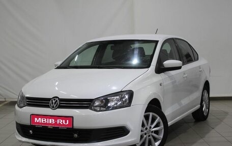 Volkswagen Polo VI (EU Market), 2015 год, 730 000 рублей, 1 фотография