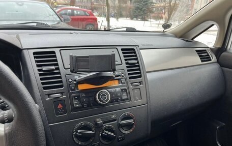 Nissan Tiida, 2010 год, 759 000 рублей, 24 фотография