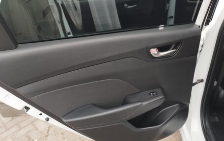 Hyundai Solaris II рестайлинг, 2017 год, 1 299 000 рублей, 14 фотография
