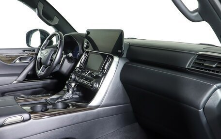 Lexus LX, 2023 год, 13 999 000 рублей, 11 фотография