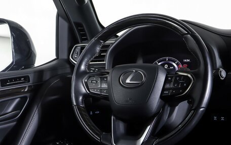 Lexus LX, 2023 год, 13 999 000 рублей, 16 фотография