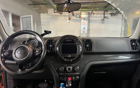MINI Countryman II (F60), 2018 год, 1 600 000 рублей, 6 фотография