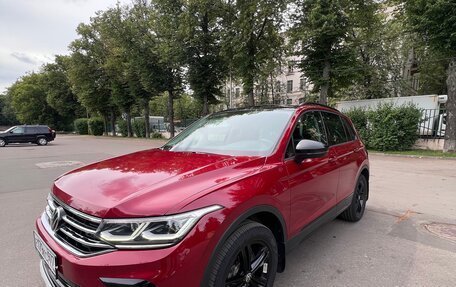 Volkswagen Tiguan II, 2021 год, 2 890 000 рублей, 2 фотография