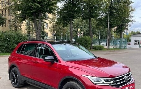 Volkswagen Tiguan II, 2021 год, 2 890 000 рублей, 3 фотография