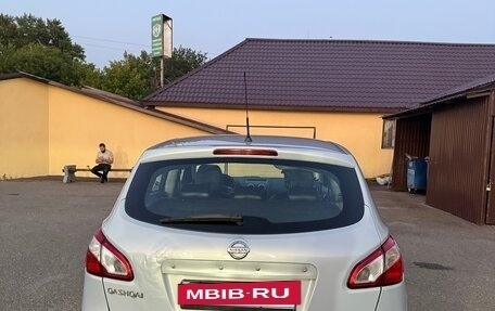 Nissan Qashqai, 2011 год, 780 000 рублей, 2 фотография