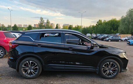 Geely Coolray I, 2022 год, 1 650 000 рублей, 2 фотография