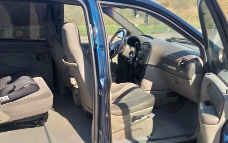 Chrysler Voyager IV, 2001 год, 490 000 рублей, 6 фотография
