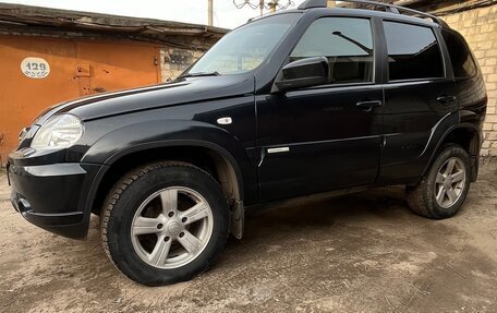 Chevrolet Niva I рестайлинг, 2013 год, 650 000 рублей, 3 фотография