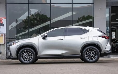 Lexus NX, 2022 год, 3 650 000 рублей, 5 фотография