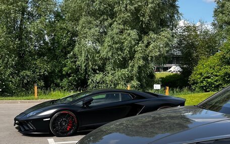 Lamborghini Aventador I рестайлинг, 2019 год, 27 700 000 рублей, 14 фотография