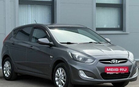 Hyundai Solaris II рестайлинг, 2012 год, 710 000 рублей, 3 фотография