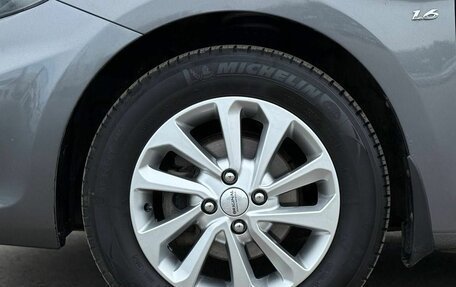 Hyundai Solaris II рестайлинг, 2012 год, 710 000 рублей, 22 фотография