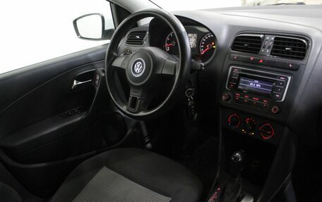 Volkswagen Polo VI (EU Market), 2015 год, 730 000 рублей, 17 фотография